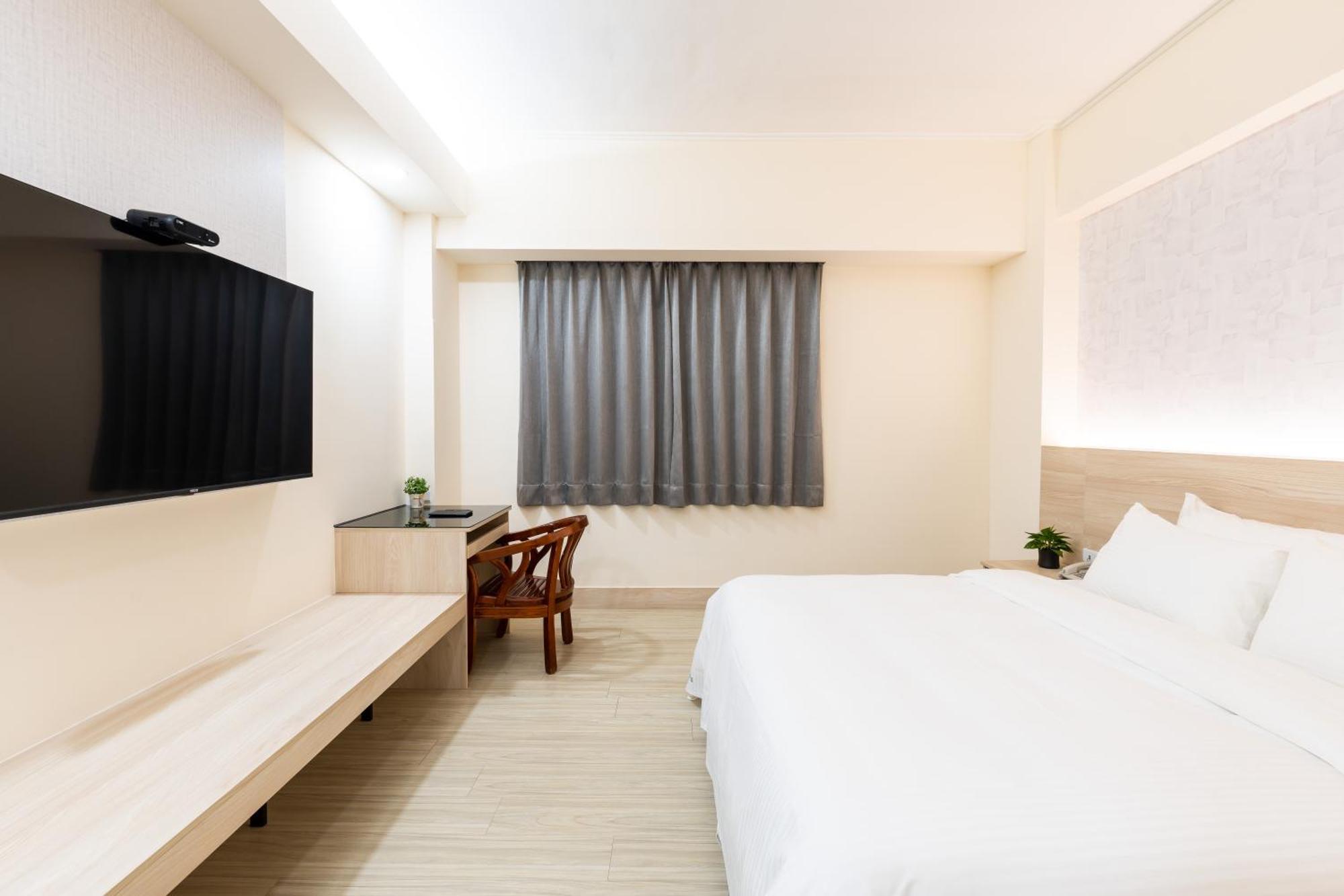 Etung Hotel Taichung Exterior foto