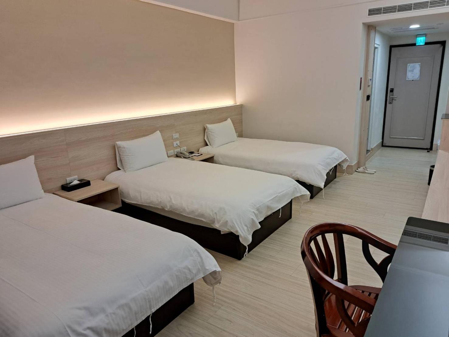 Etung Hotel Taichung Exterior foto