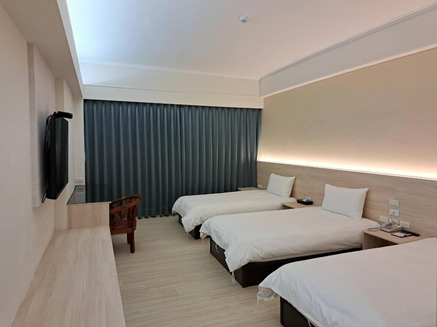 Etung Hotel Taichung Exterior foto